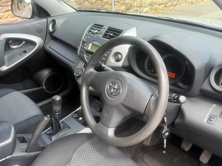 2006 TOYOTA RAV-4 2.0 XT3 VVT-I PETROL MANUAL 5 DOORS SILVER