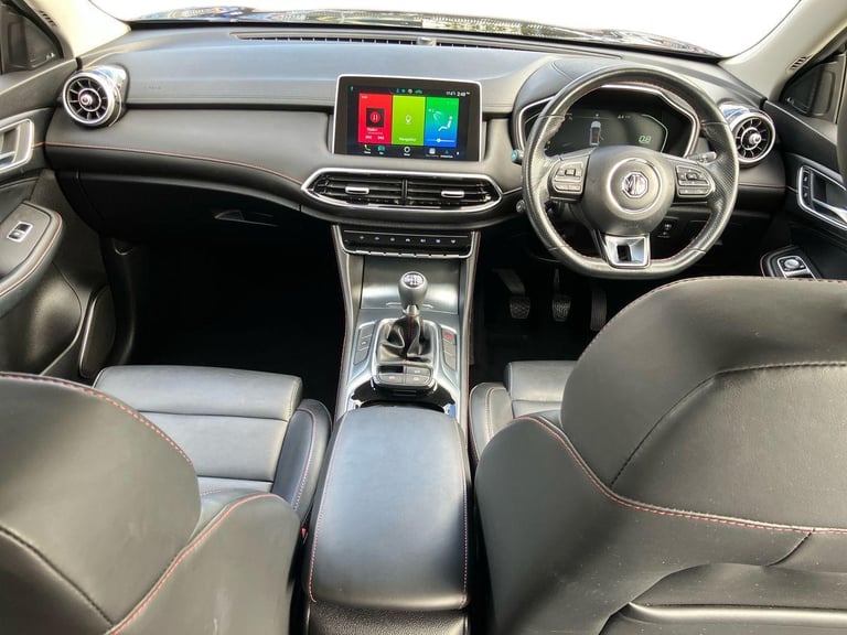 2022 MG MG HS EXCITE ESTATE Petrol Manual
