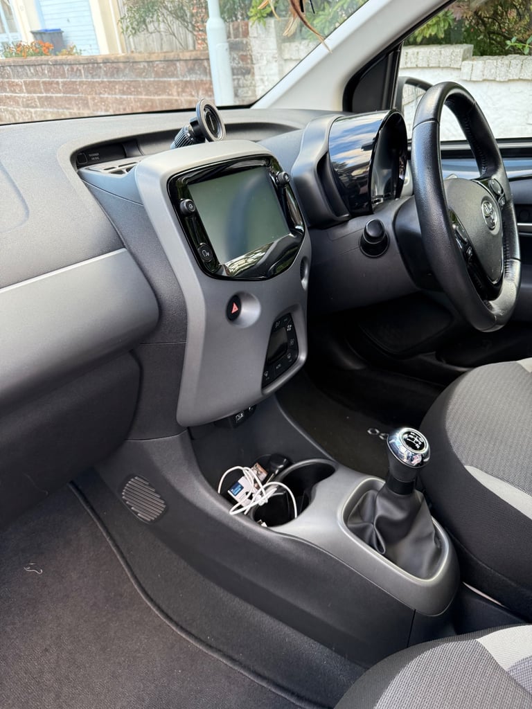 Toyota, AYGO, Hatchback, 2020, Manual, 998 (cc), 5 doors