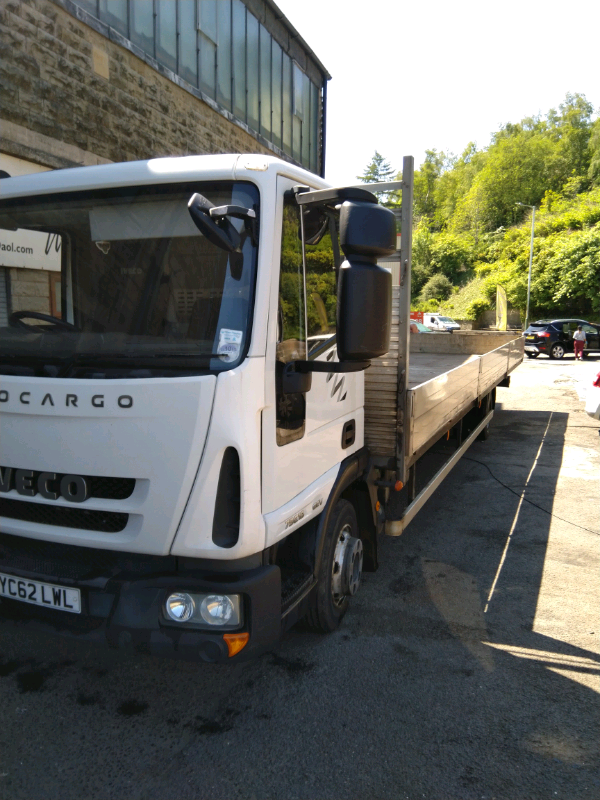 image for Iveco eurocargo 75e16 automatic 30 foot body alloy drop side  
