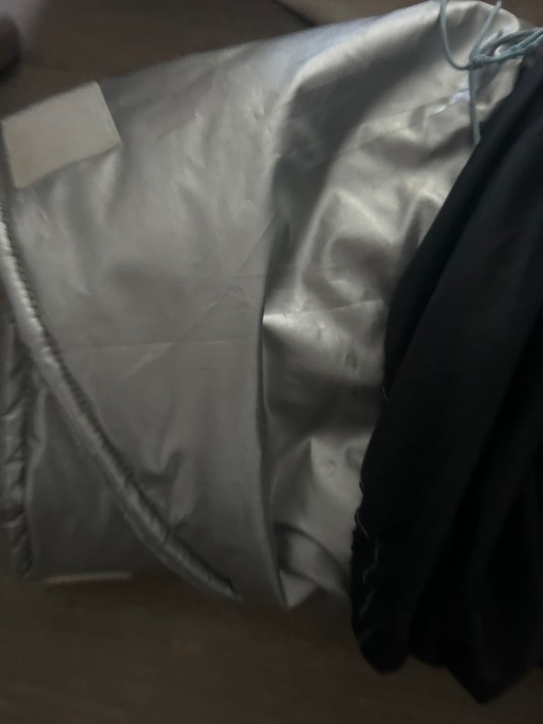 Taylormade thermal windscreen cover plus privacy net 2015 transit.  Caravan campervan