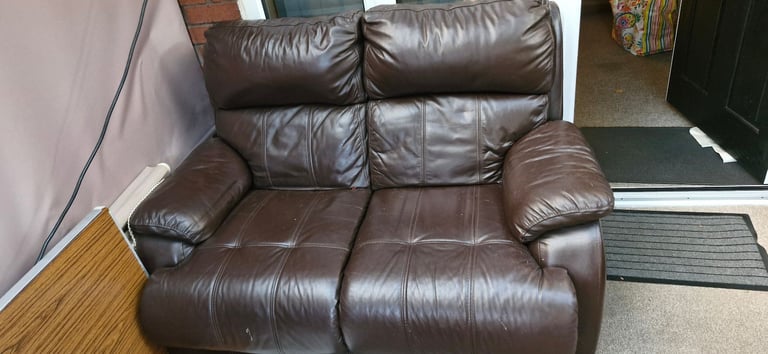 Brown leather 2seater 