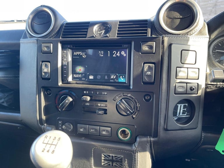2009 Land Rover Defender XS Station Wagon TDCi ESTATE DIESEL Manual