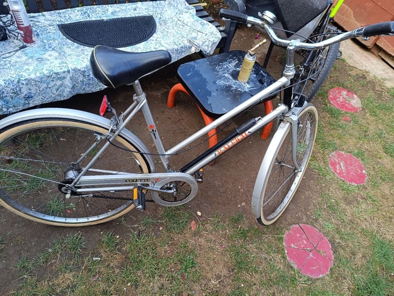 Raleigh ladies bicycle 
