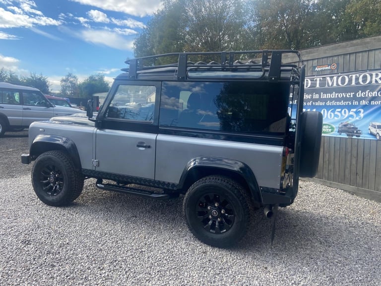 2012 Land Rover Defender Hard Top TDCi [2.2] PANEL VAN DIESEL Manual
