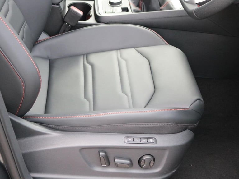  SEAT Ateca 1.5 TSI EVO FR Black Edition SUV 5dr Petrol Manual Euro 6 (s/s) (150 ps) Petrol Manual