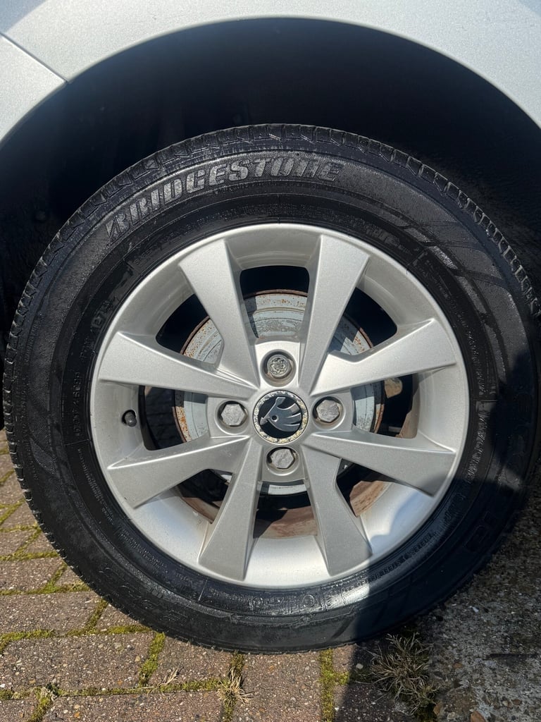 2014 Skoda Citigo 1.0 MPI 75 GreenTech Elegance 3dr HATCHBACK Petrol Manual