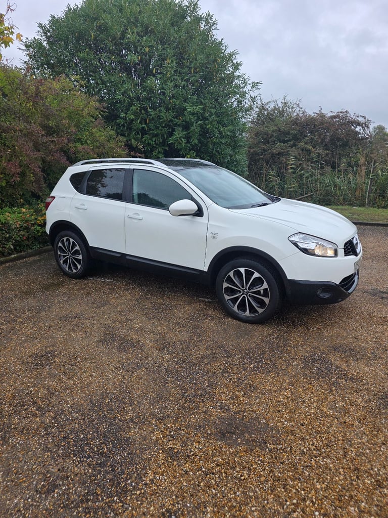 Nissan, QASHQAI, Hatchback, 2012, Manual, 1461 (cc), 5 doors