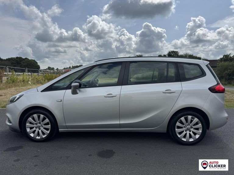 2017 Vauxhall Zafira Tourer 1.6 CDTi ecoFLEX Design MPV 5dr Diesel Manual Euro 6 (s/s) (134 ps) M...