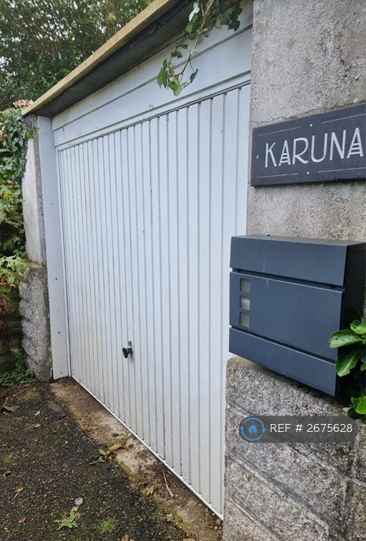 4 bedroom house in Laflouder Lane, Mullion, TR12 (4 bed) (#2675628)