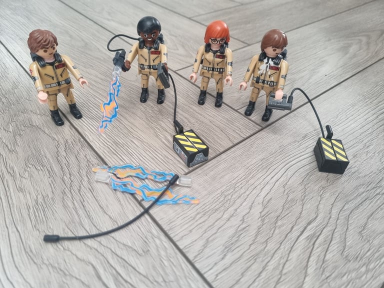 Playmobil ghostbusters tower and car playset