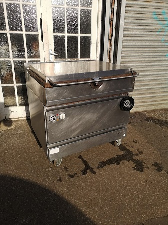 Flacon Heavy Duty catering gas Bratt Pan, Refurbished.