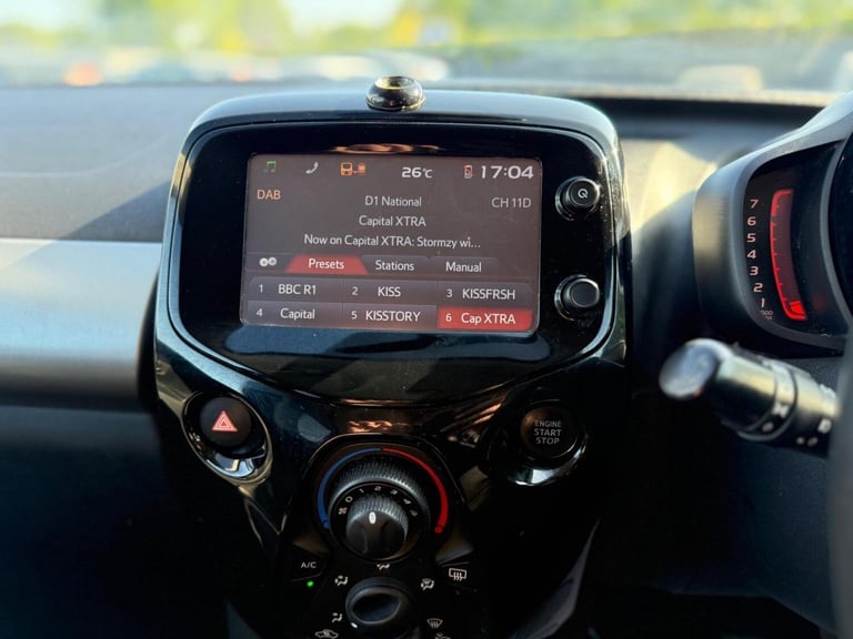 PEUGEOT 108 1.2 VTi PureTech Allure Euro 5 5dr 2014