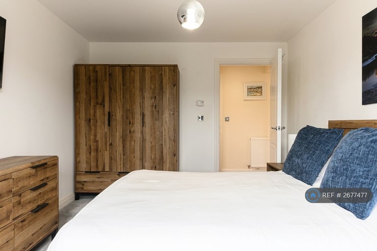 2 bedroom flat in Thornfield House, Bristol, BS10 (2 bed) (#2677477)