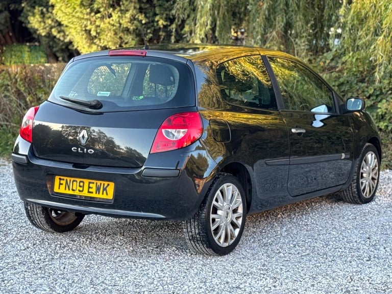 2009 Renault Clio 1.2 TCe 16v Dynamique 3dr HATCHBACK Petrol Manual