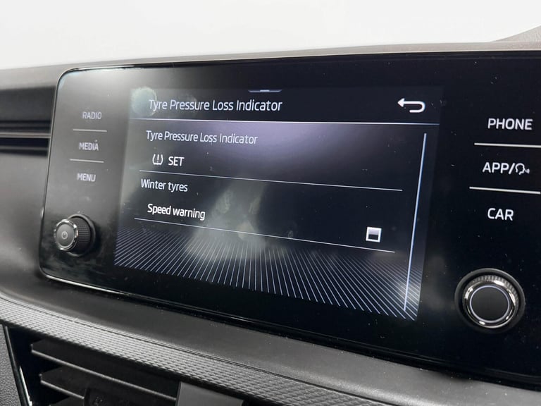 2021 Skoda Kamiq 1.0 TSI SE SUV 5dr Petrol Manual Euro 6 (s/s) (110 ps) HATCHBACK Petrol Manual