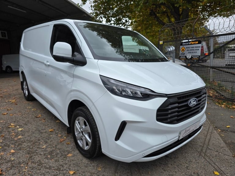 2024 Ford Transit Custom 2.0 EcoBlue 136ps H1 Van Limited PANEL VAN Diesel Manual