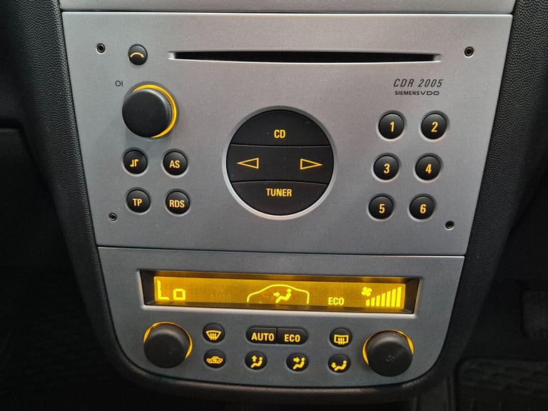  Vauxhall Corsa 1.4i 16v Exclusiv 3dr Petrol Manual