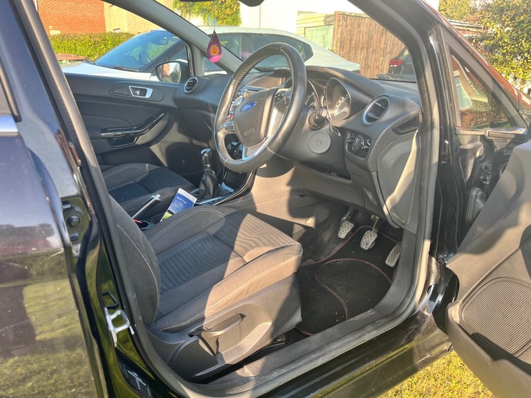 Ford, FIESTA, Hatchback, 2015, Manual, 998 (cc), 5 doors