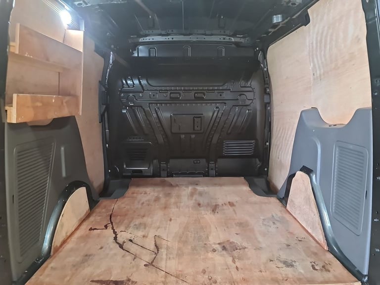FORD TRANSIT CONNECT 1.5 200 ECOBLUE LIMITED P/V L1 120 BHP SWB DIESEL