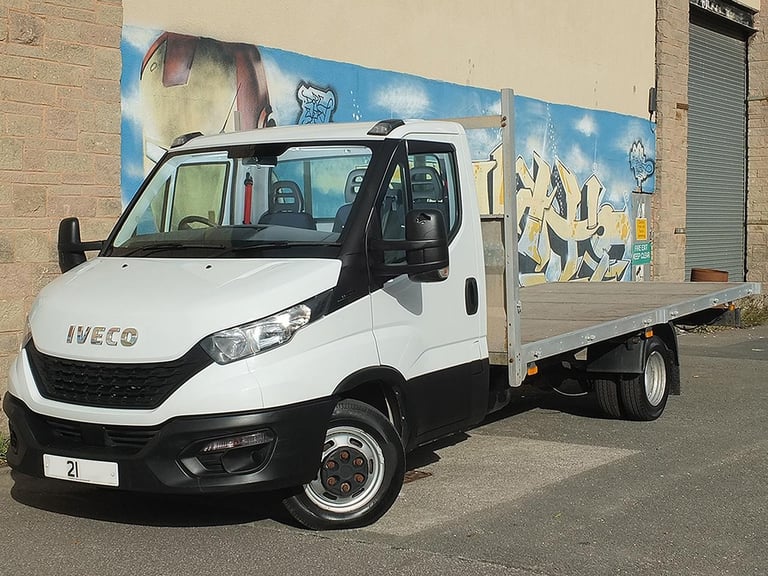 2021 Iveco Daily 35C14 DRW, 16.5 foot 5 metre XL FLATBED with AIR CON