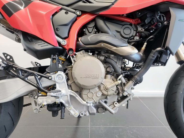2025 Ducati Hypermotard 698 Mono Red 925 Miles | £176 Dep & £176 pcm