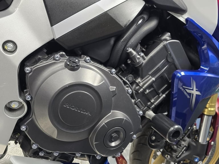 HONDA CB 1000 R