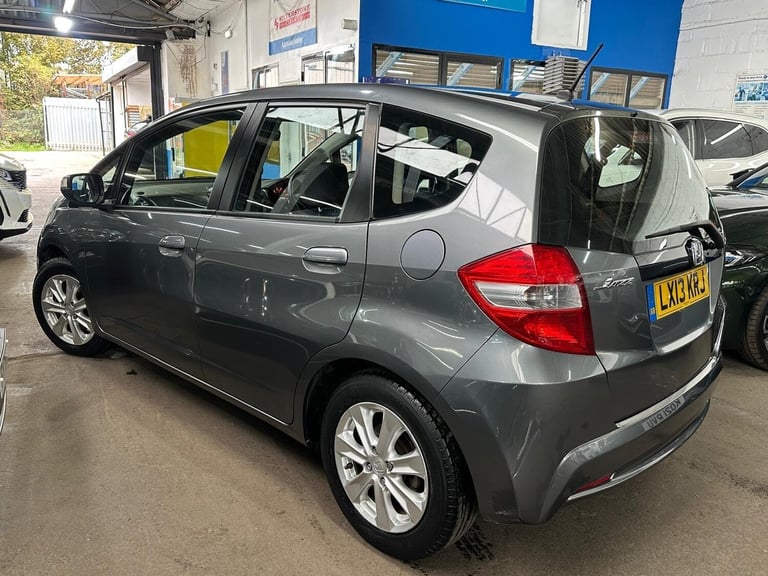 2013 Honda Jazz 1.4 i-VTEC ES Hatchback 5dr Petrol CVT Euro 5 (99 ps) HATCHBACK Petrol Automatic