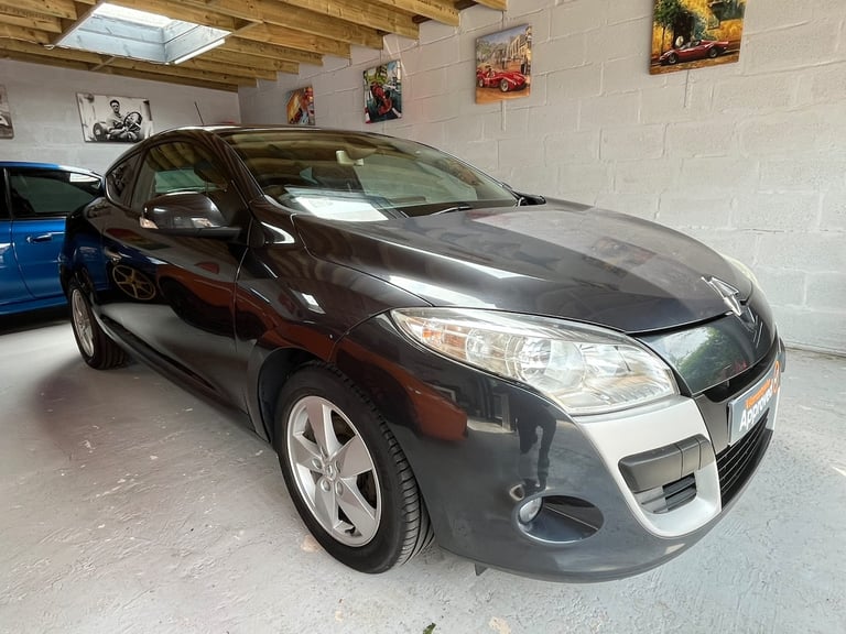 image for 2010 Renault Megane 1.6 16V 110 Dynamique sat nav LOW MILES  3dr COUPE Petrol Manual