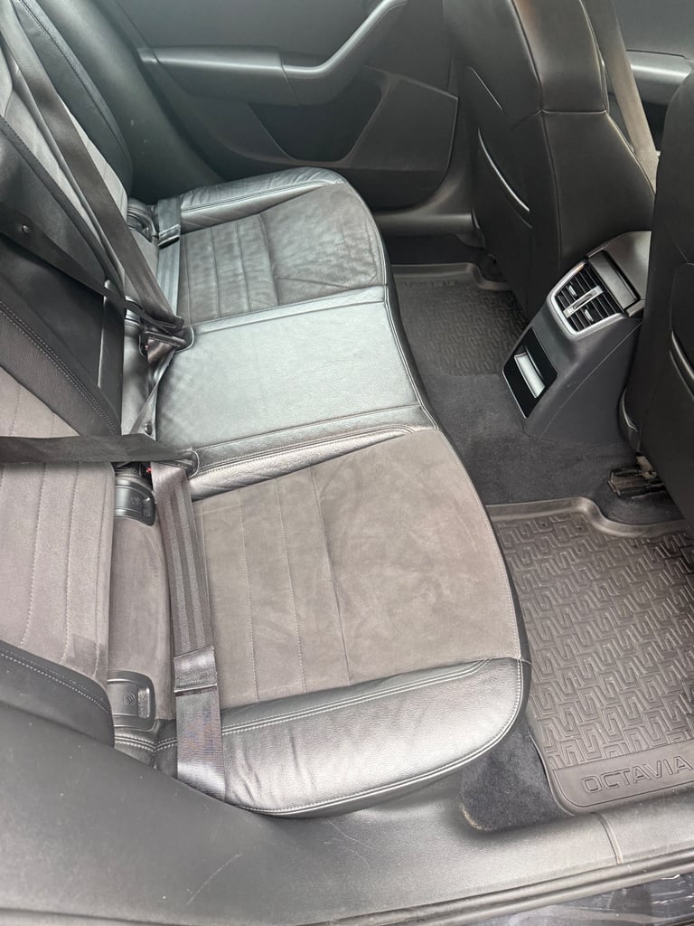 Skoda, OCTAVIA, Hatchback, 2016, Manual, 1968 (cc), 5 doors