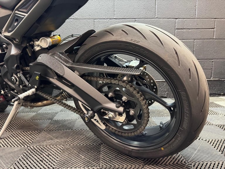 2023 Triumph Street Triple 765 765 RS X-ring Euro 5