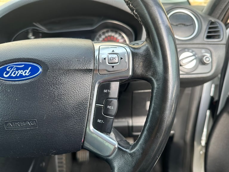 2011 Ford S-Max 2.0 TDCi 140 Titanium 5dr MPV Diesel Manual