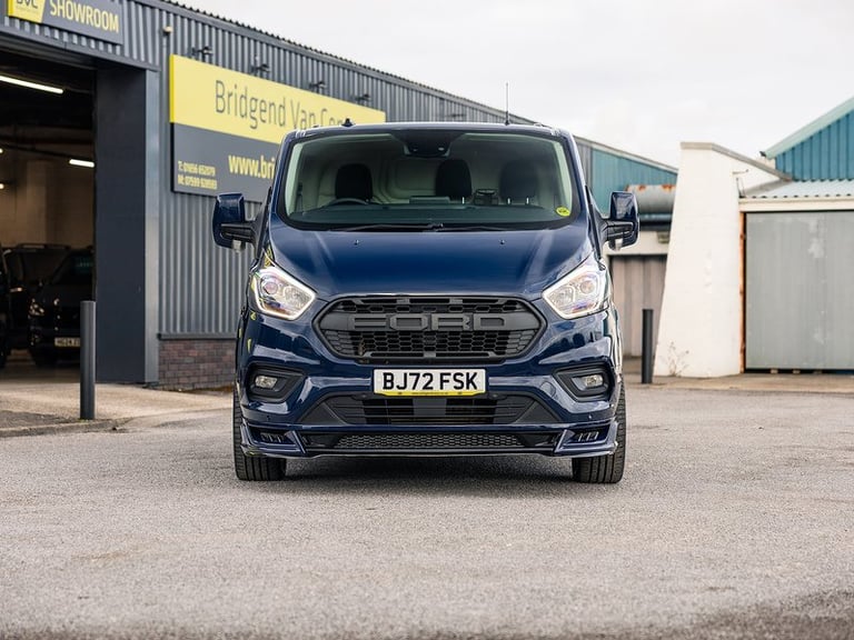2022 Ford Transit Custom 300 EcoBlue Limited Panel Van Diesel Manual