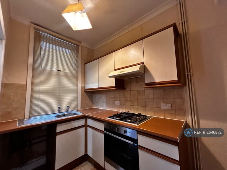 2 bedroom house in Recreation Place, Leeds, LS11 (2 bed) (#2646872)