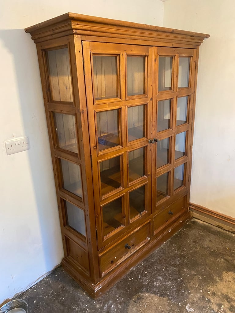 LARGE CUPBOARD DISPLAY CABINET STORAGE UNIT 