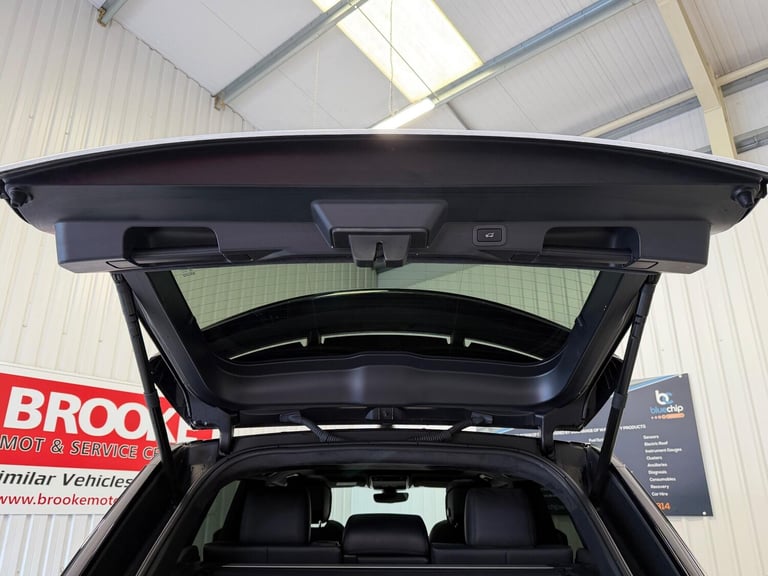 2021 Land Rover Range Rover Sport 3.0 D300 MHEV Autobiography Dynamic Auto 4WD Euro 6 (s/s) 5dr E...