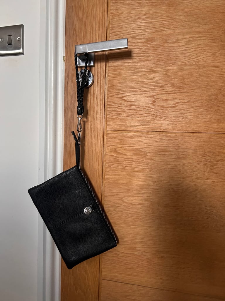 Black handbag 