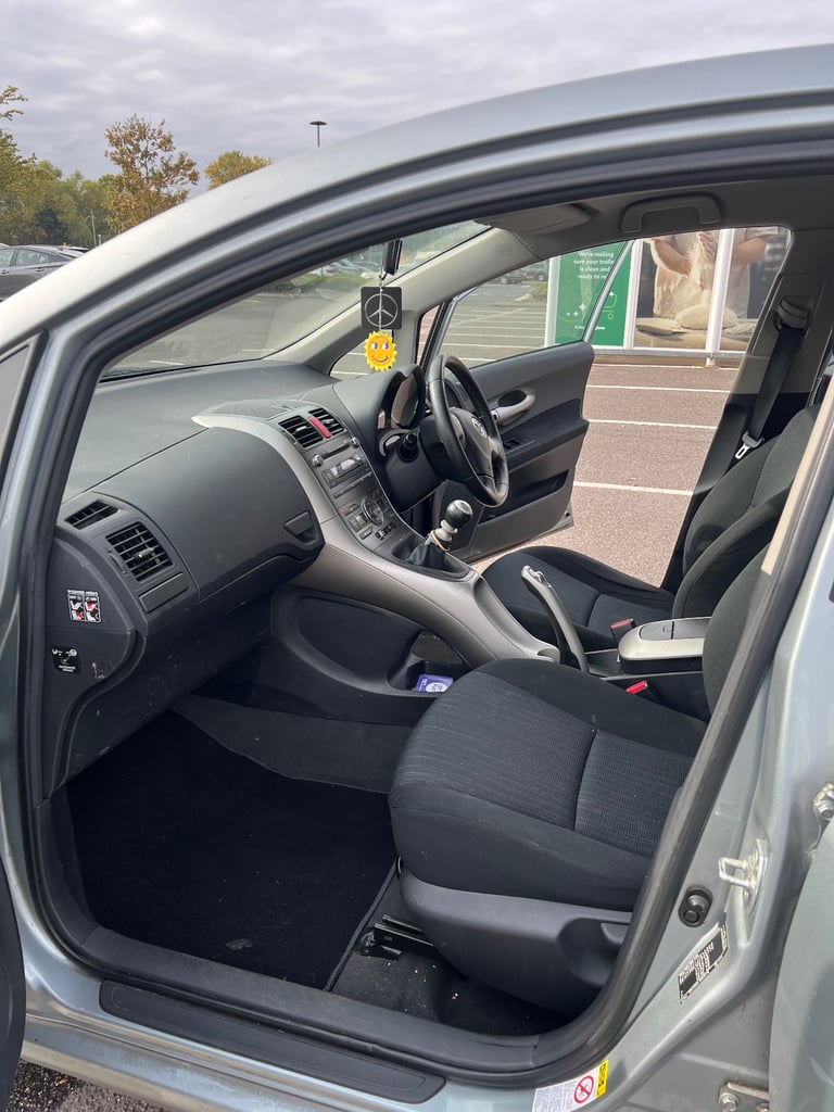 Toyota, AURIS, Hatchback, 2009, Manual, 1364 (cc), 5 doors