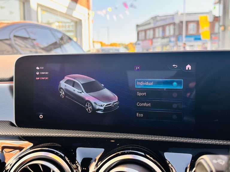 2019 Mercedes-Benz A-Class 1.3 A200 AMG Line (Premium) 7G-DCT Euro 6 (s/s) 5dr HATCHBACK Petrol A...