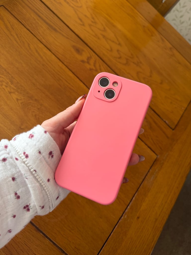 iPhone 13 pink