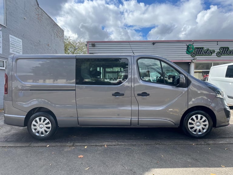 Vauxhall Vivaro 2900 1.6CDTI BiTurbo 125PS Sportive 6 Seat LWB Crew Van 2017/17