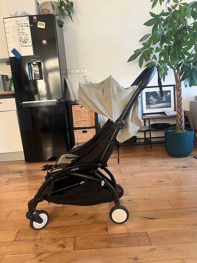 image for Babyzen Yoyo2 + Yoyo6 (Olive)