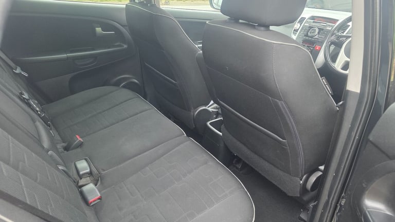 2011 Kia Venga 1.6 3 5dr Auto HATCHBACK Petrol Automatic