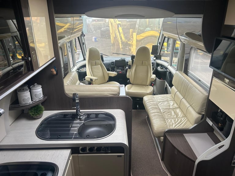 Burstner Elegance Grand Panorama i920