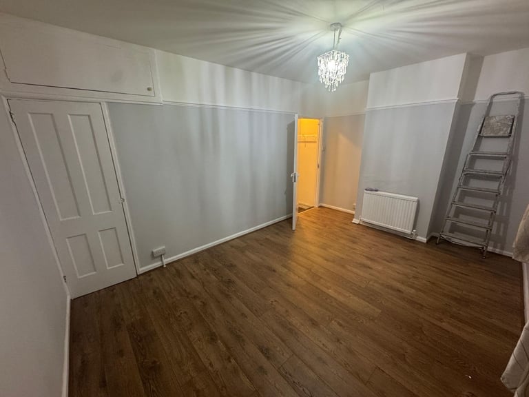 Newly Refurbished Spacious 2-Bedroom House in Dagenham, Essex, RM9