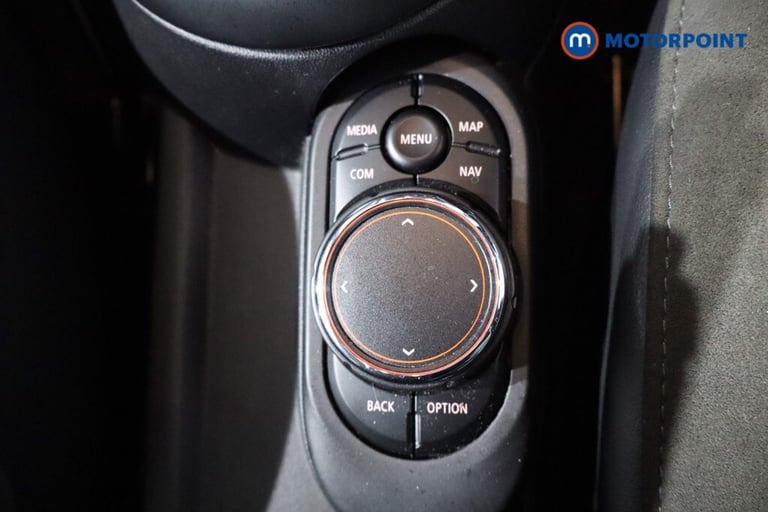 2018 MINI Hatch 1.5 Cooper II 3dr Auto [Chili-Nav-Plus Pack] Hatchback Petrol Automatic