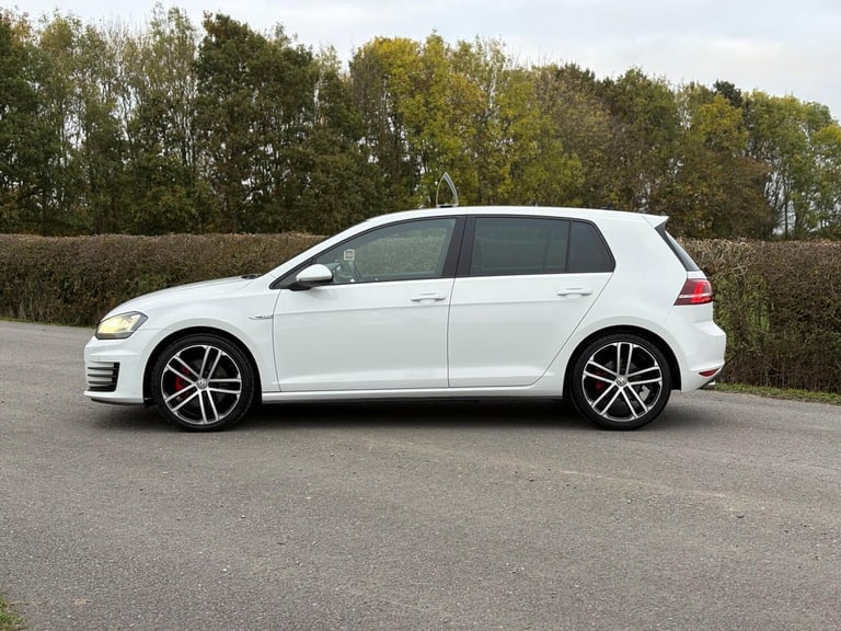 2016 Volkswagen Golf 2.0 TDI GTD 5dr [Nav] HATCHBACK DIESEL Manual