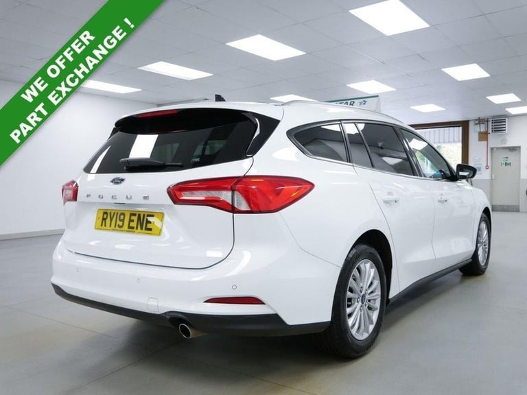 2019 FORD FOCUS 1.5 ECOBLUE 120 BHP TITANIUM EDITION ESTATE ( SUNROOF )