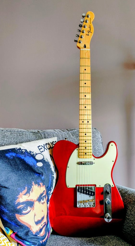 Fender Telecaster Standard / Player 2013 - Candy Apple Red Maple Fingerboard