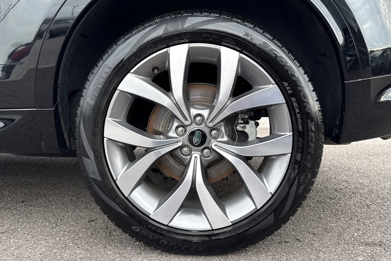 2024 Land Rover Discovery Sport 2.0 D200 Dynamic HSE 5dr SUV DIESEL Automatic
